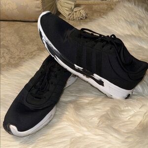 Adidas Black Woman Athletic Sneakers with White & Black Marble Soles Size 11